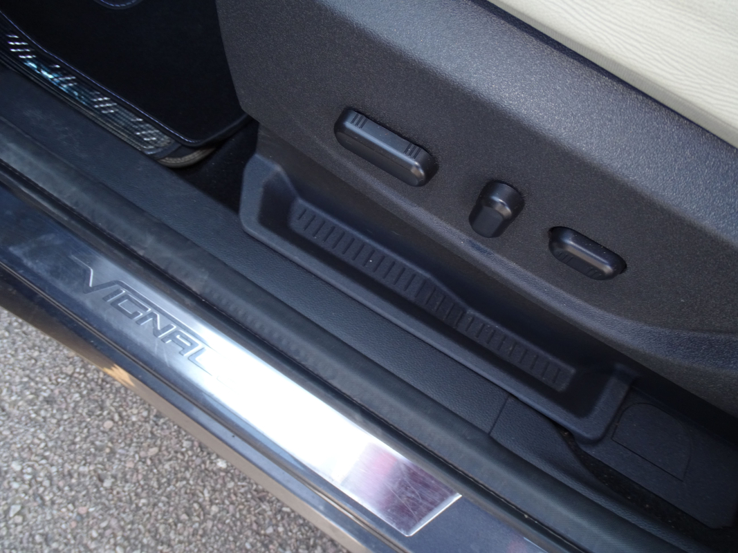 Ford Kuga — 25