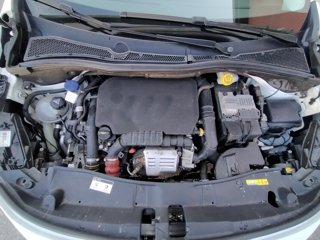 Peugeot 2008 — 27