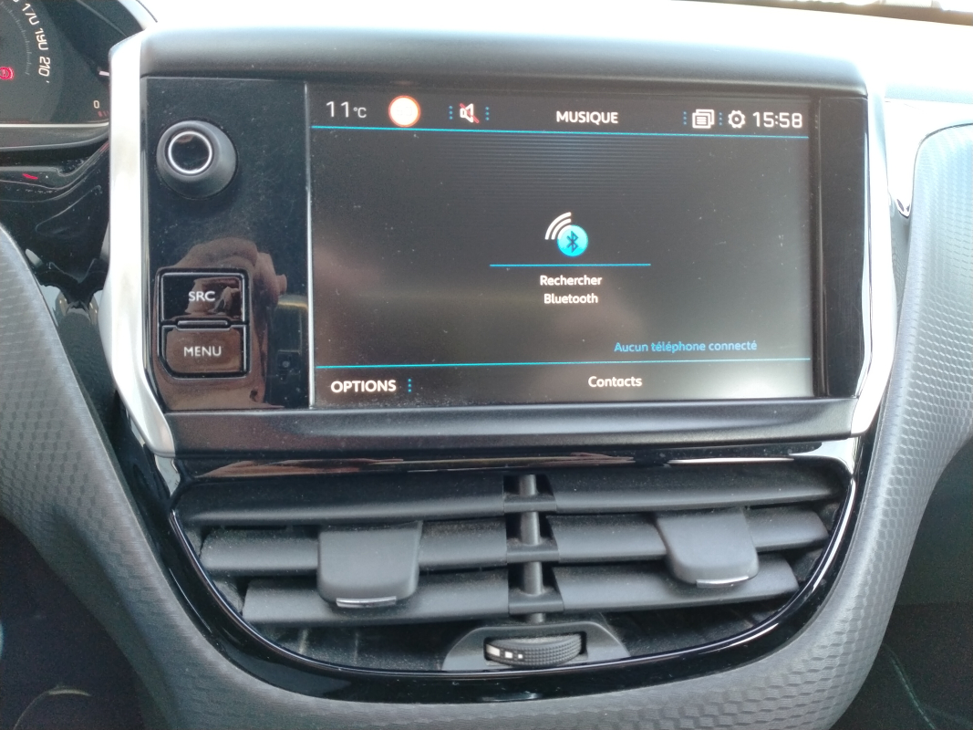 Peugeot 2008 — 21