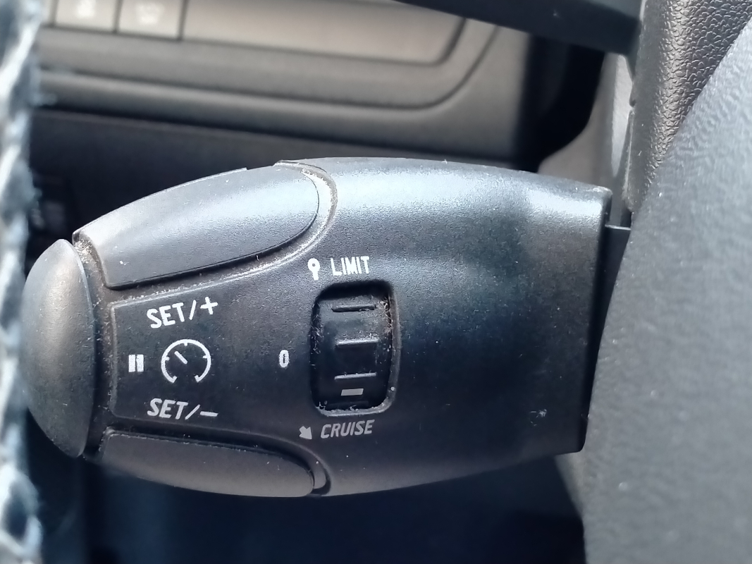 Peugeot 2008 — 15