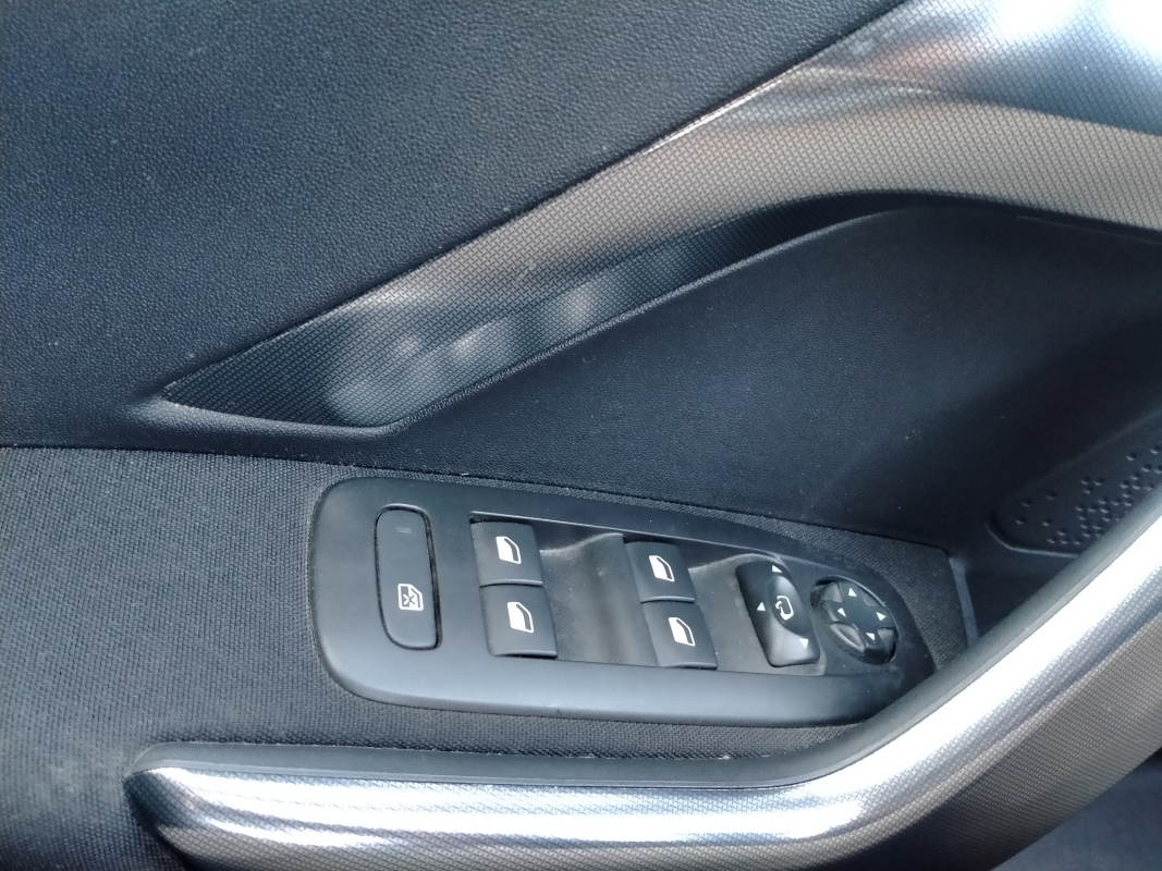 Peugeot 2008 — 29
