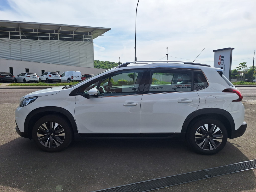 Peugeot 2008 — 4