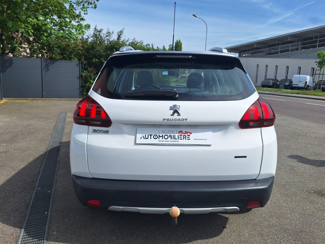 Peugeot 2008 — 6