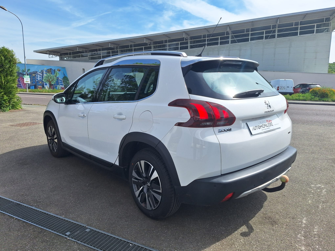 Peugeot 2008 — 5