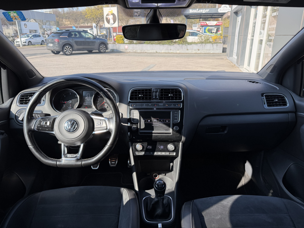 Volkswagen Polo — 11