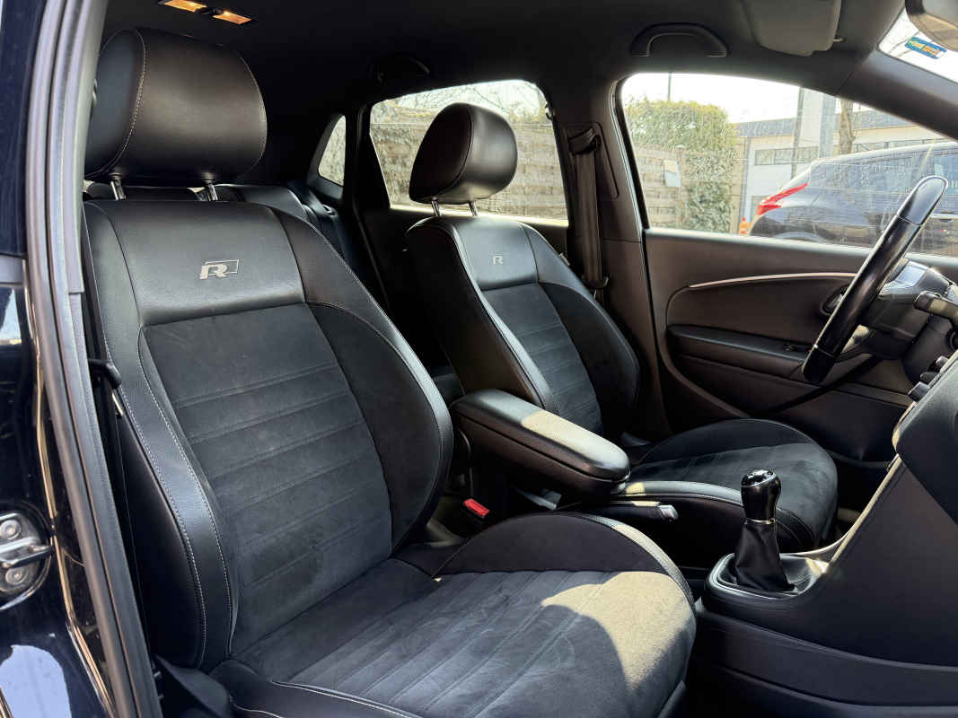 Volkswagen Polo — 13