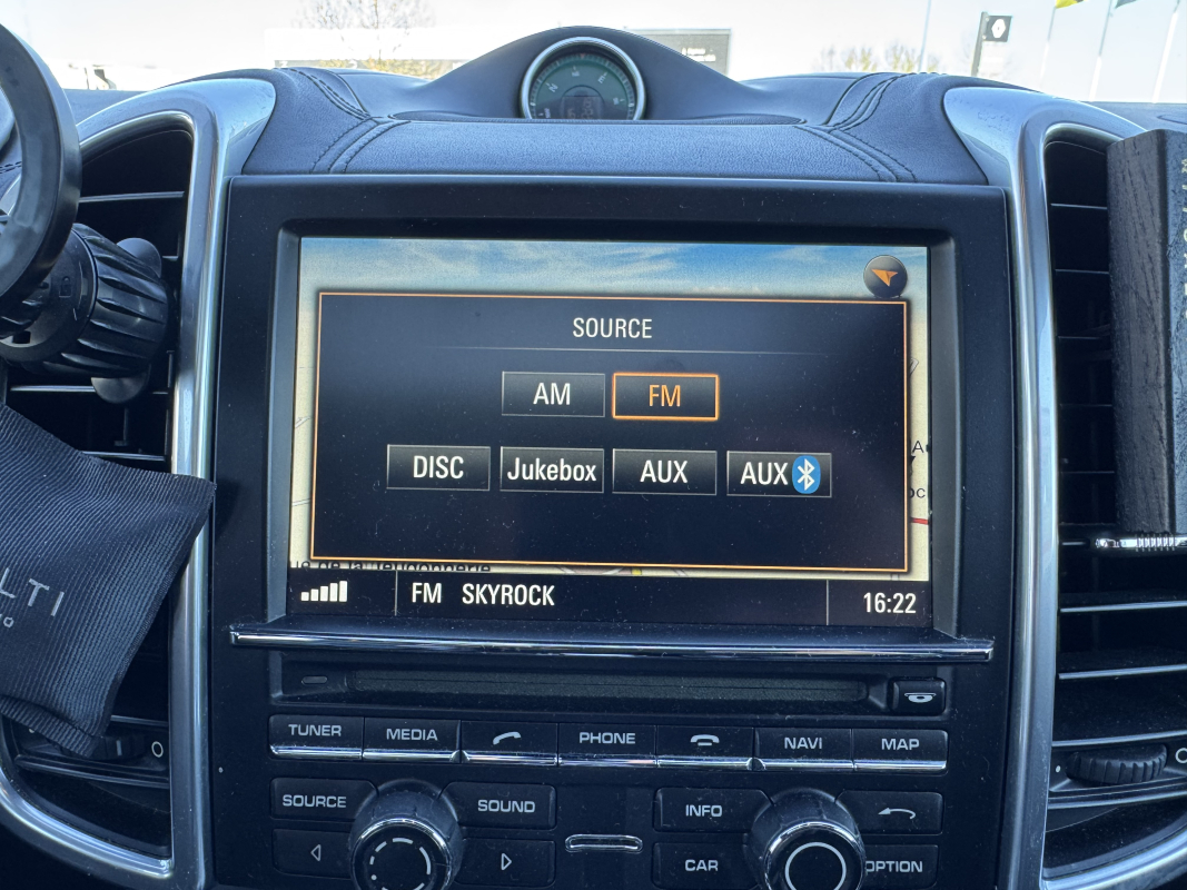 Porsche Cayenne — 22
