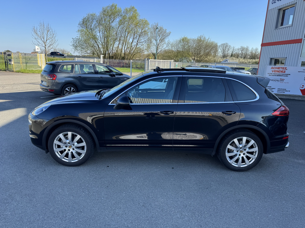 Porsche Cayenne — 11