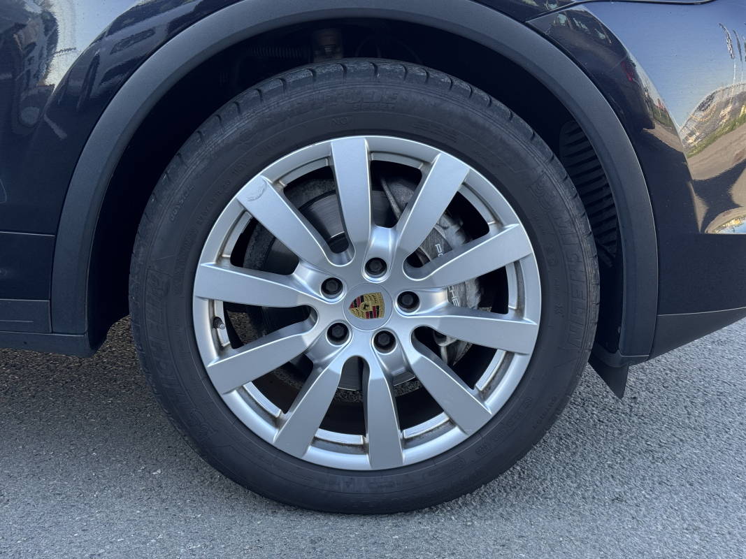Porsche Cayenne — 38
