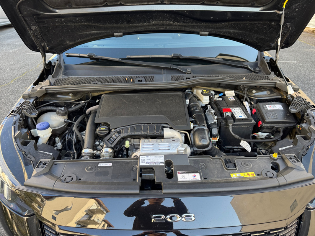 Peugeot 208 — 21