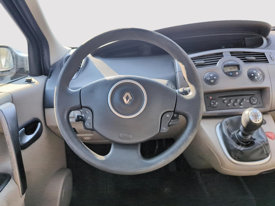Renault Scenic — 10