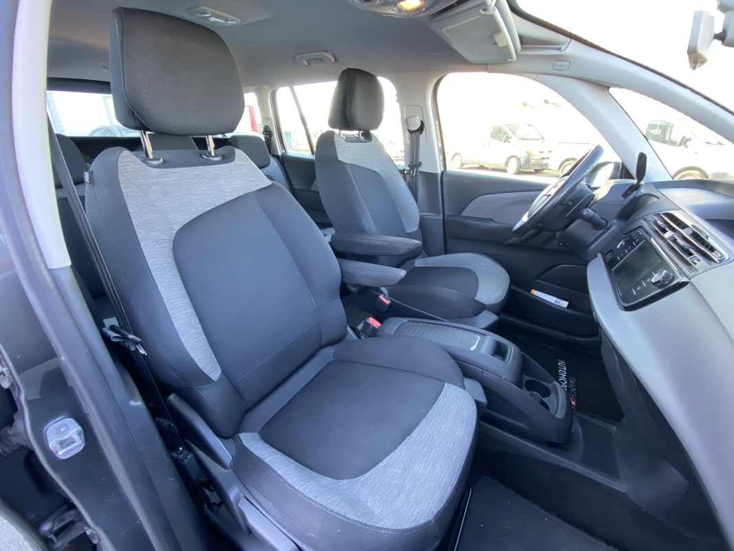 Citroen Grand C4 Picasso — 19