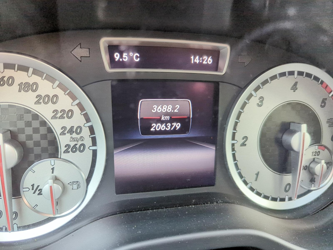 Mercedes Classe A — 17