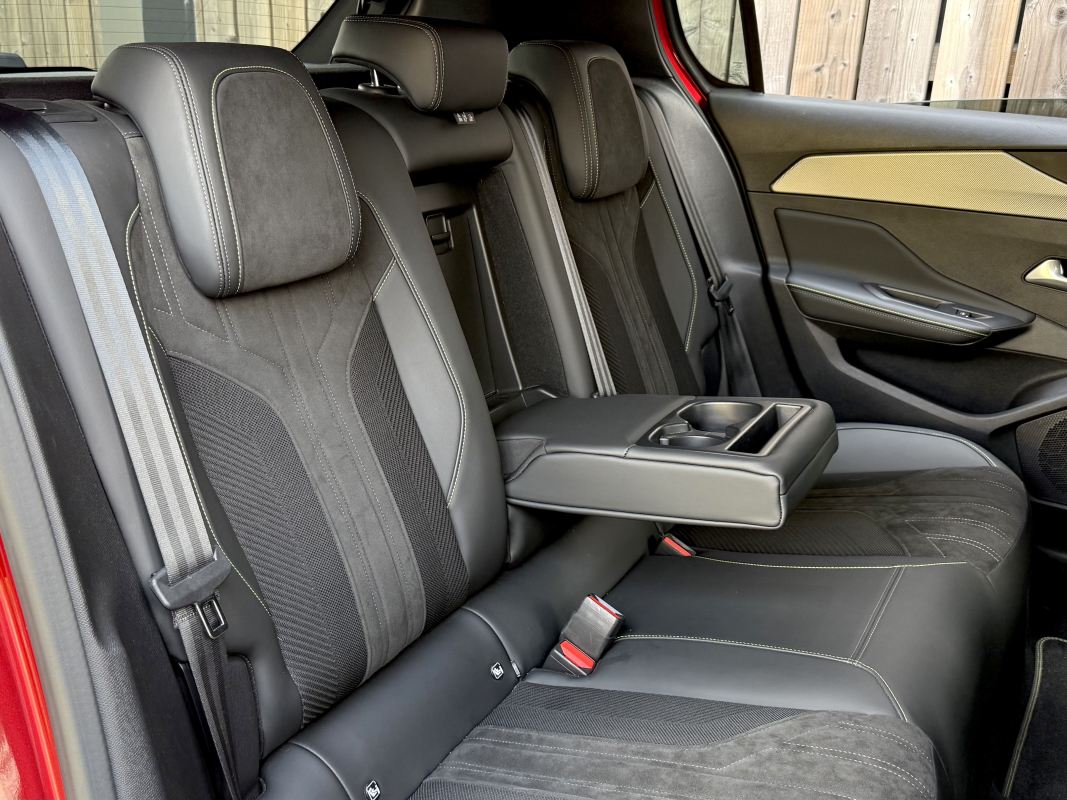 Peugeot 308 — 8