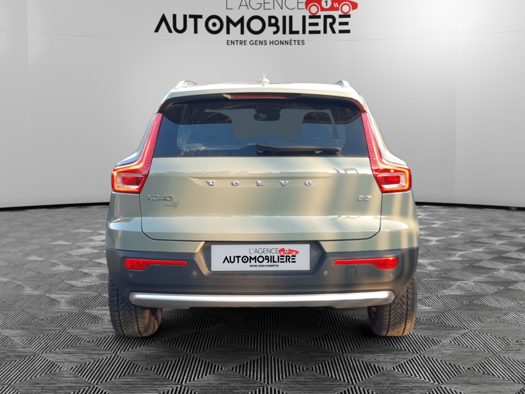 Volvo XC40 — 6