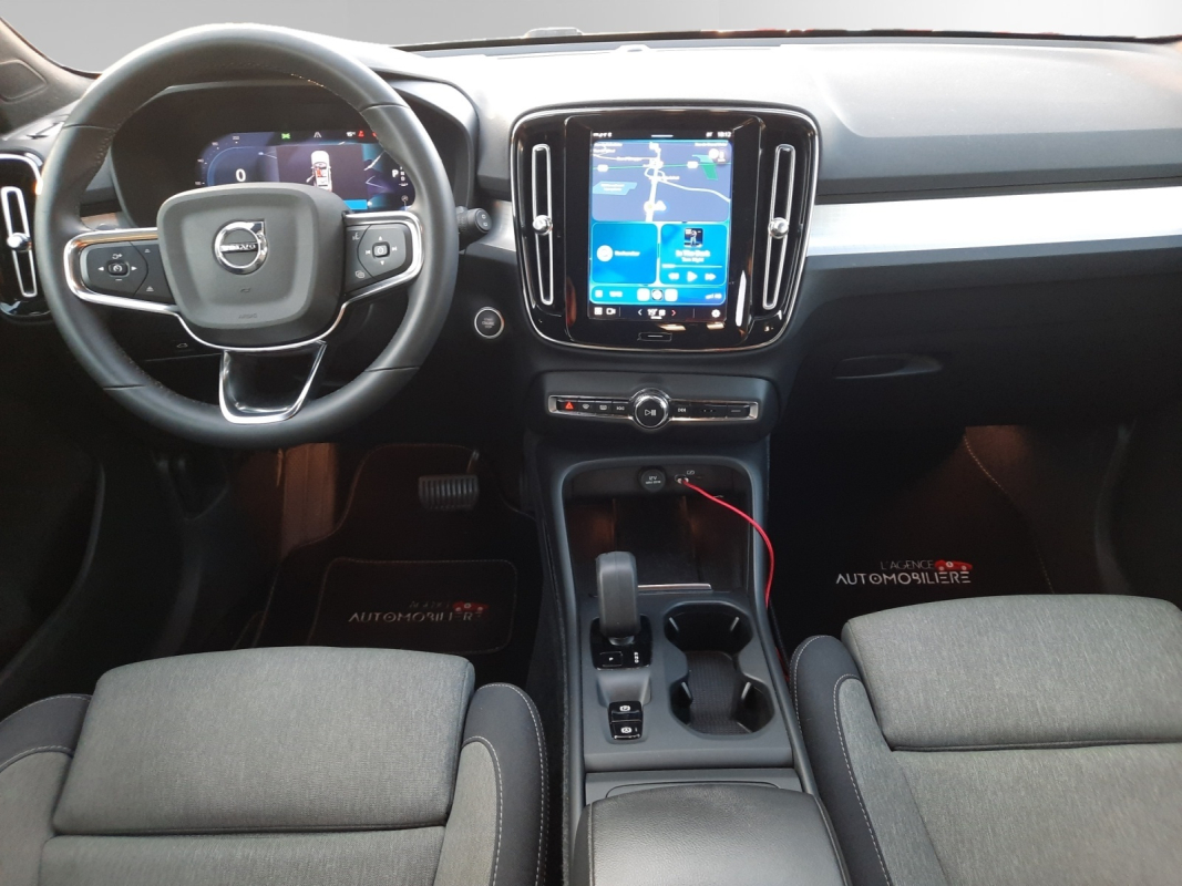 Volvo XC40 — 15
