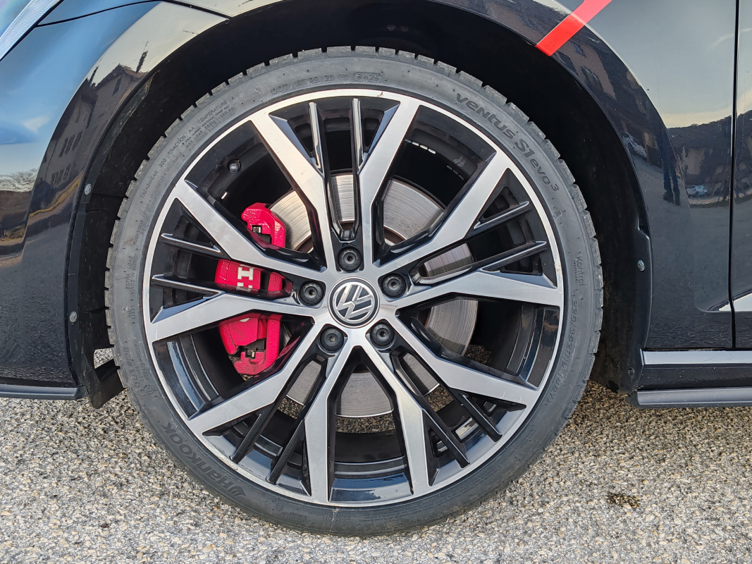 Volkswagen Golf — 29