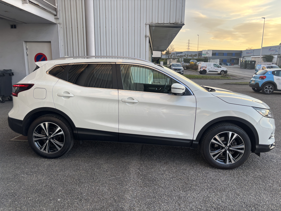 Nissan Qashqai — 8