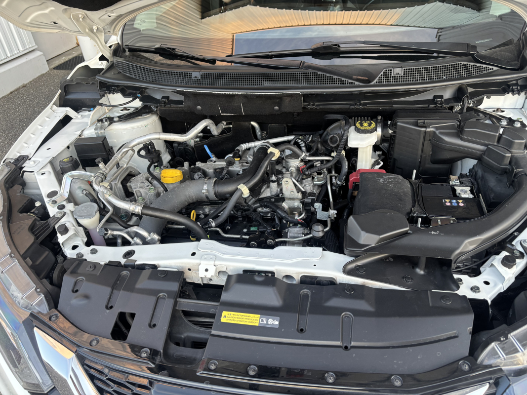 Nissan Qashqai — 25