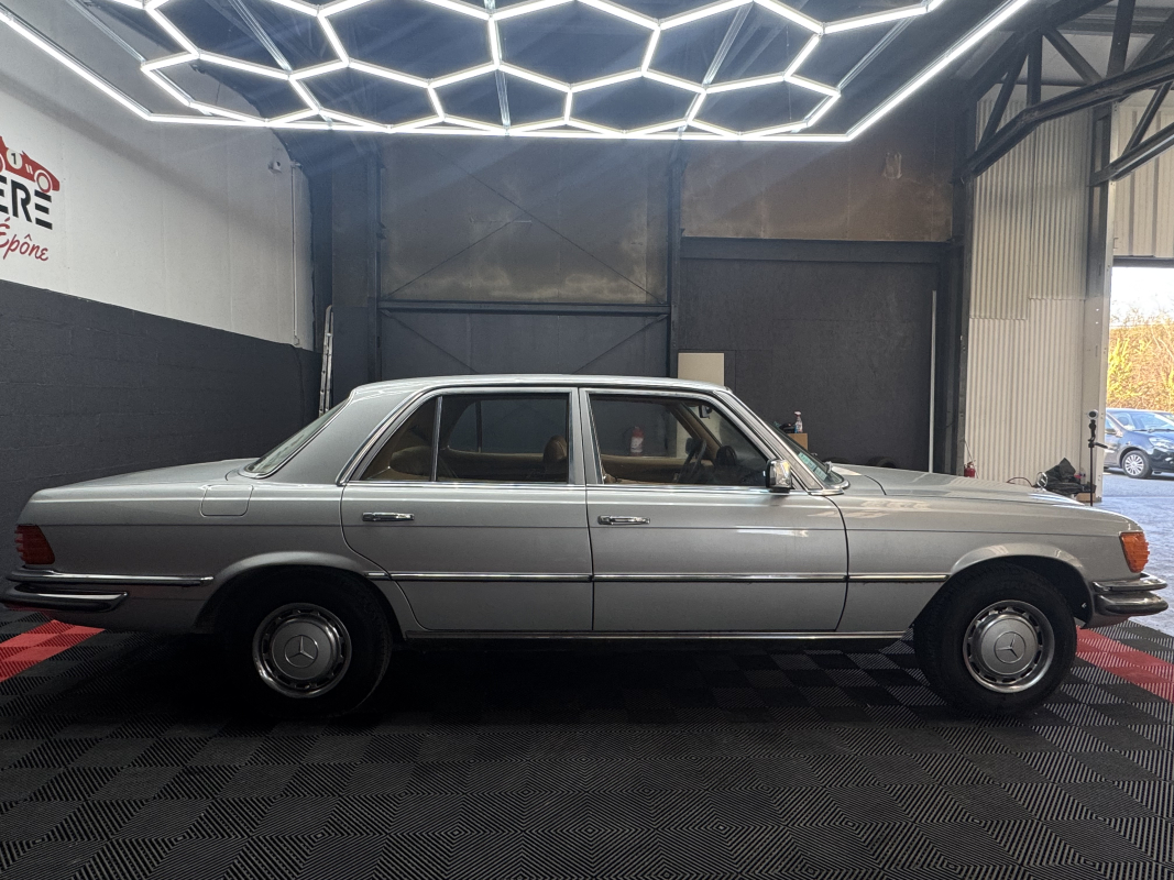 Mercedes 280 — 4