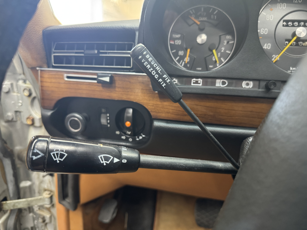 Mercedes 280 — 19