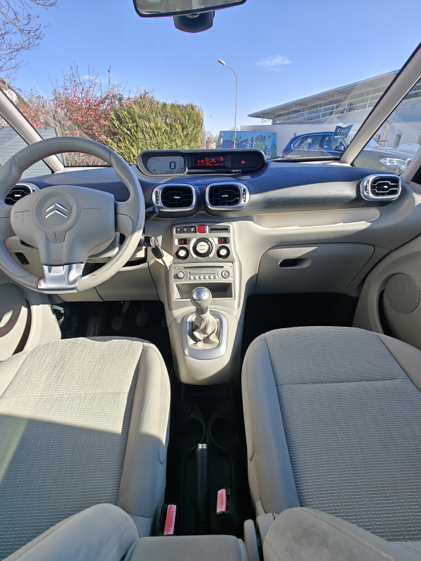 Citroen C3 Picasso — 21