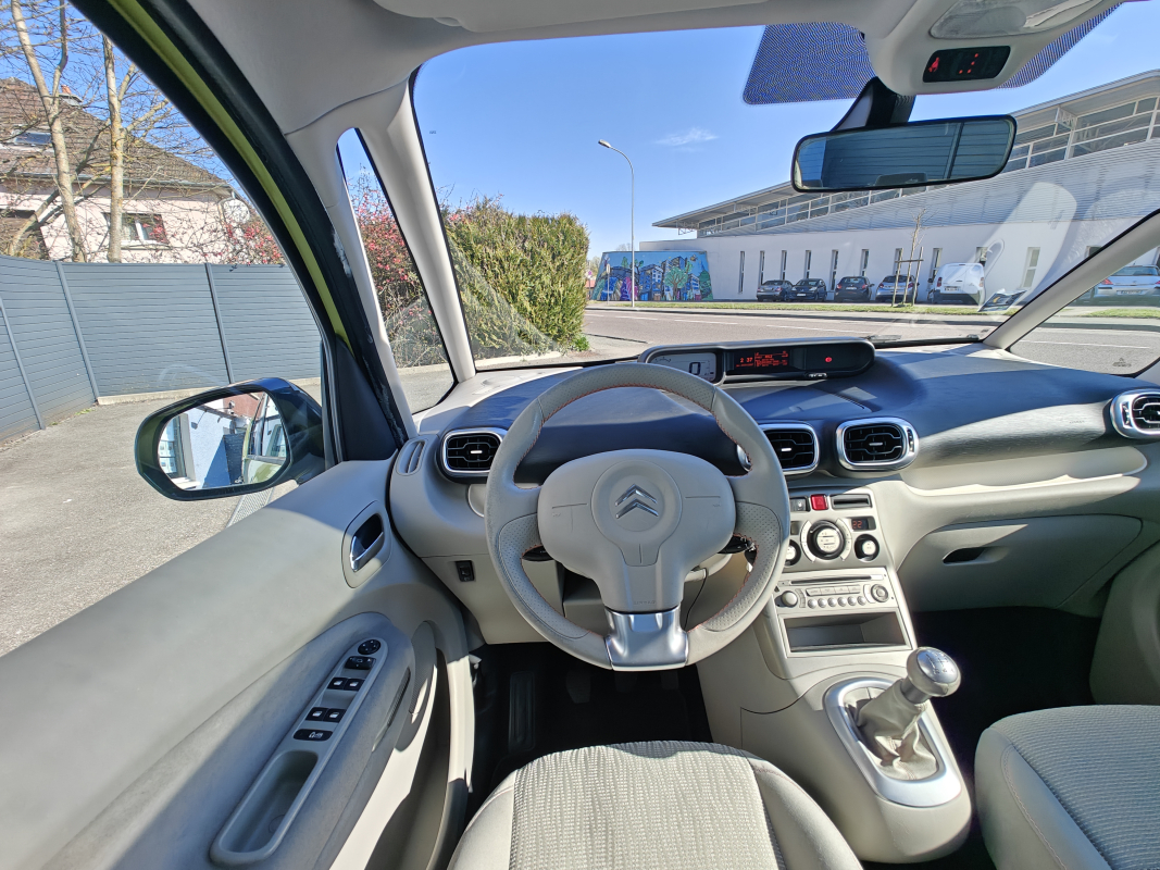 Citroen C3 Picasso — 19