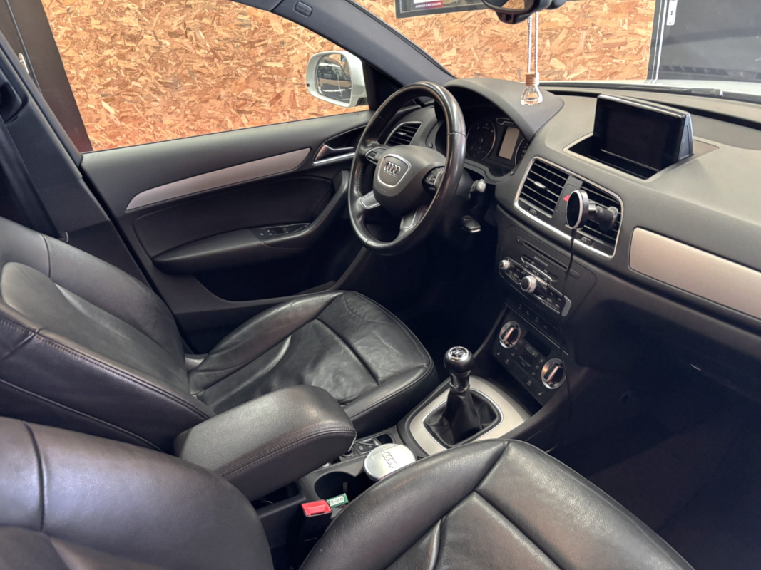 Audi Q3 — 8