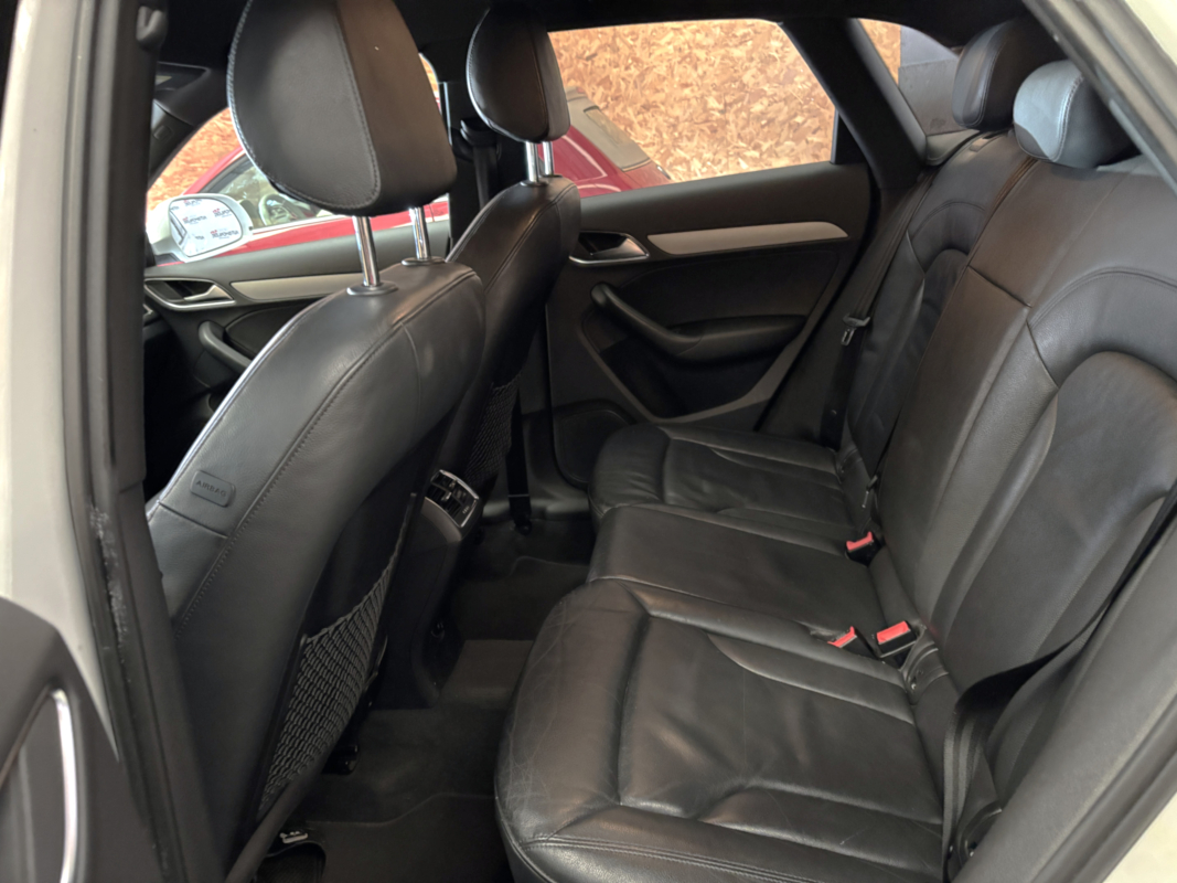 Audi Q3 — 11