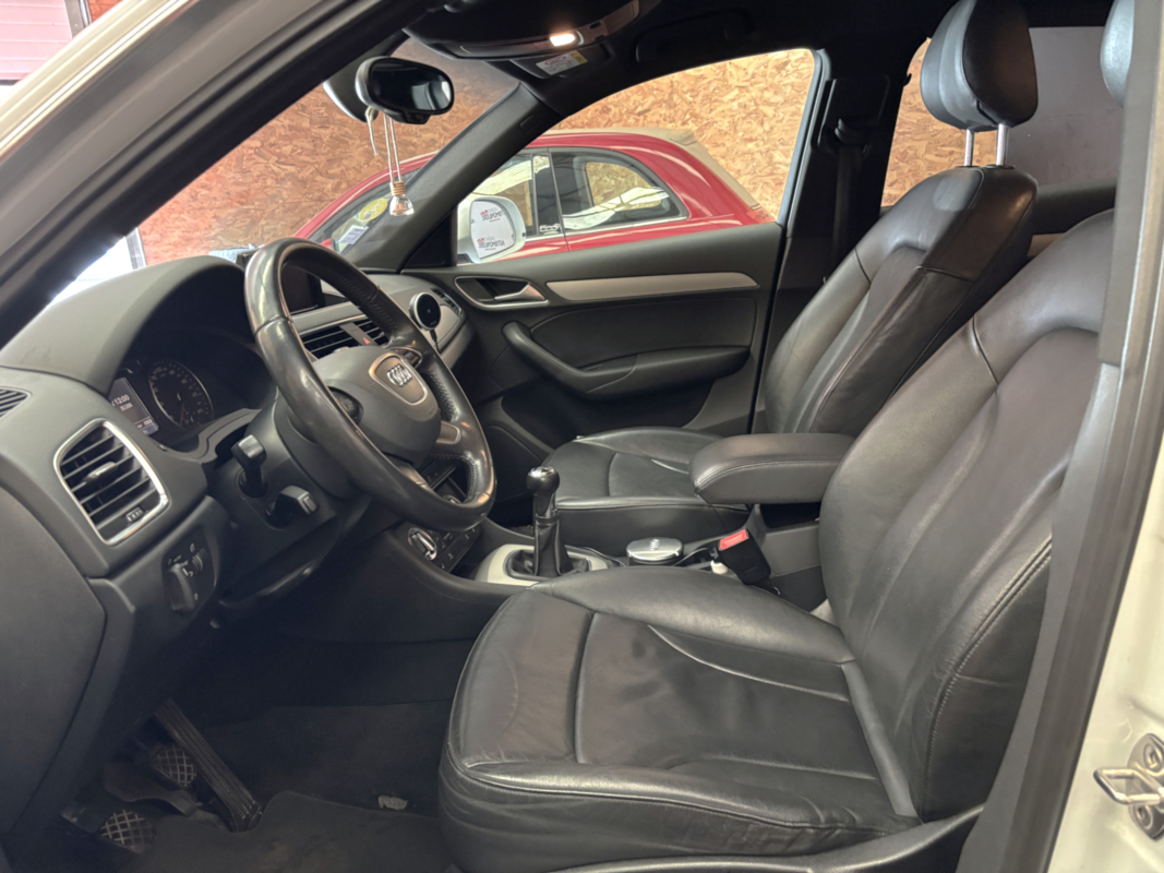 Audi Q3 — 12
