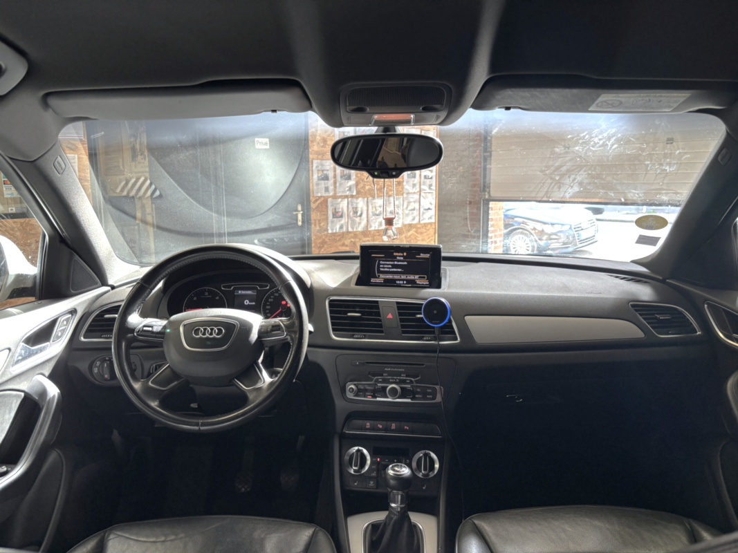 Audi Q3 — 22