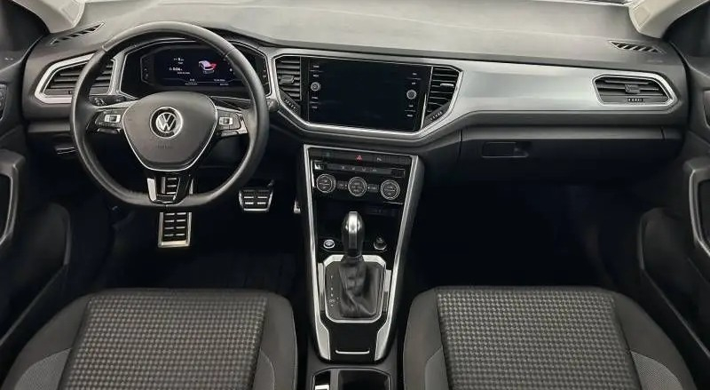 Volkswagen T-roc — 9