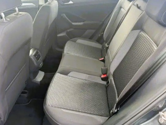 Volkswagen T-roc — 12