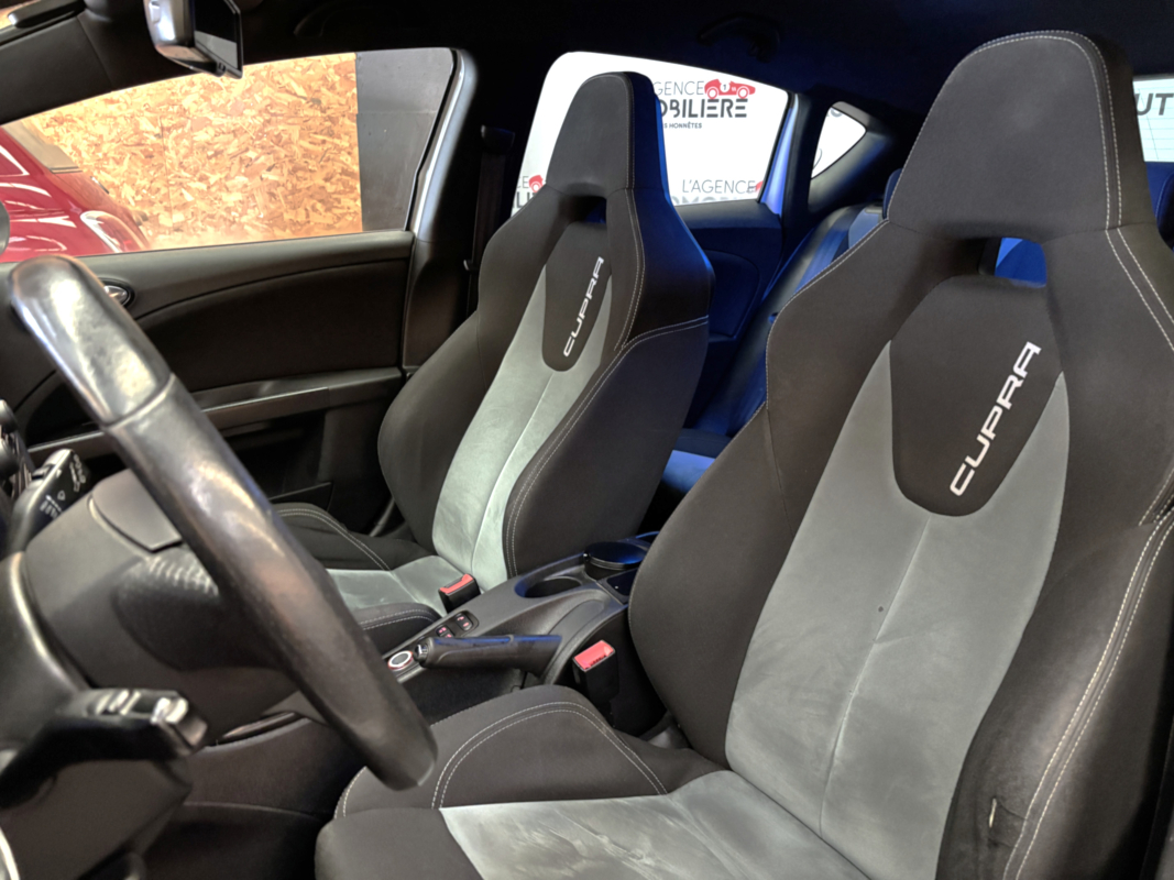 Seat Leon — 12