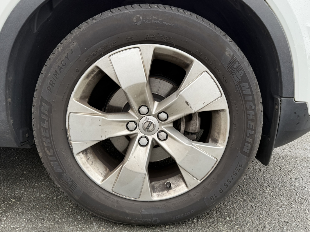 Volvo VOLVO XC40 — 35