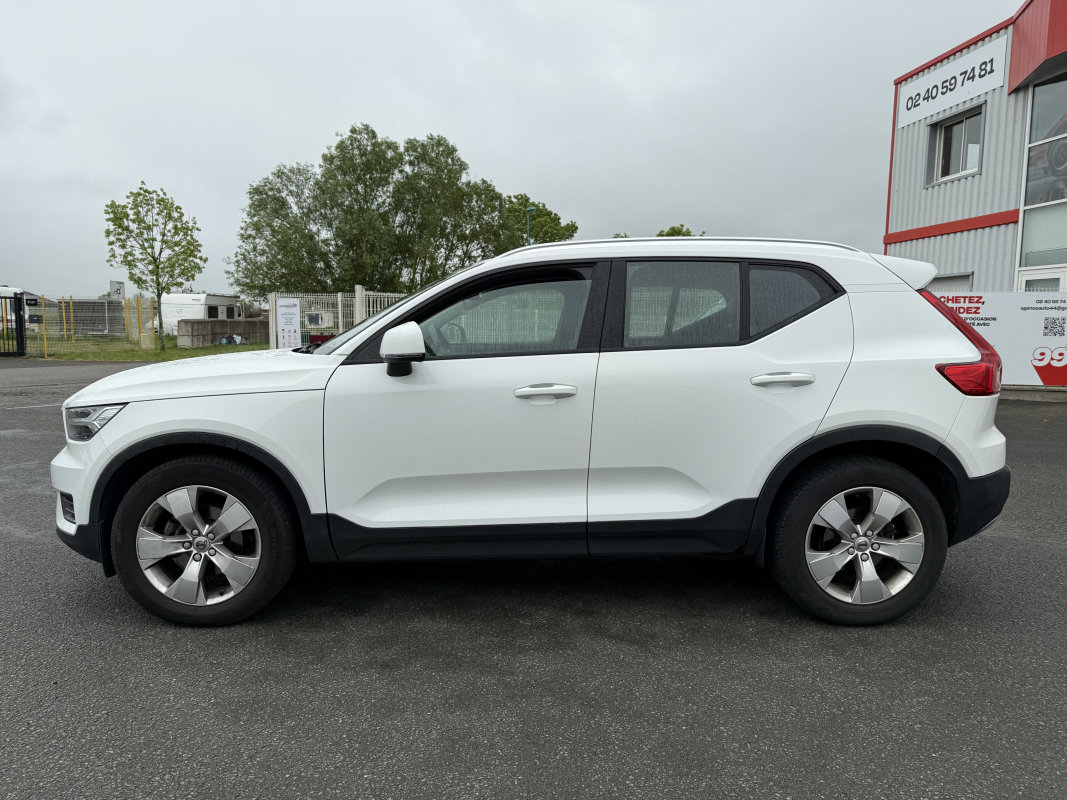 Volvo VOLVO XC40 — 8