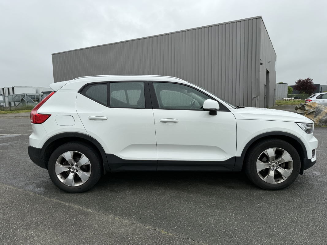 Volvo VOLVO XC40 — 4
