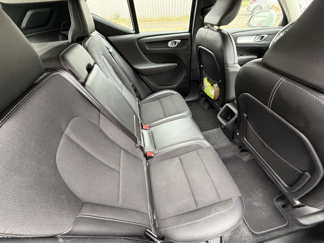 Volvo VOLVO XC40 — 13