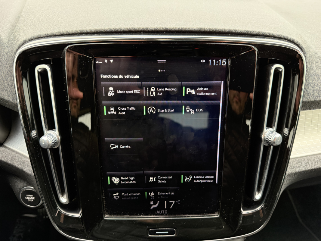 Volvo VOLVO XC40 — 20