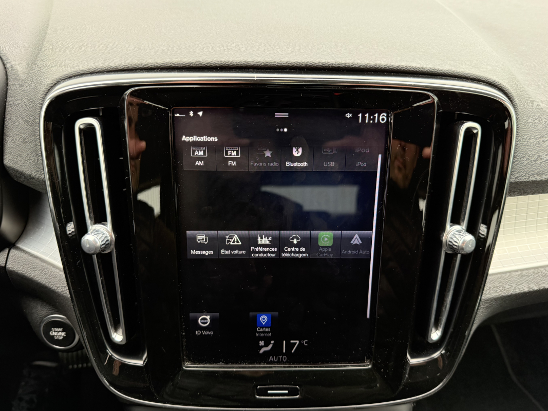 Volvo VOLVO XC40 — 22