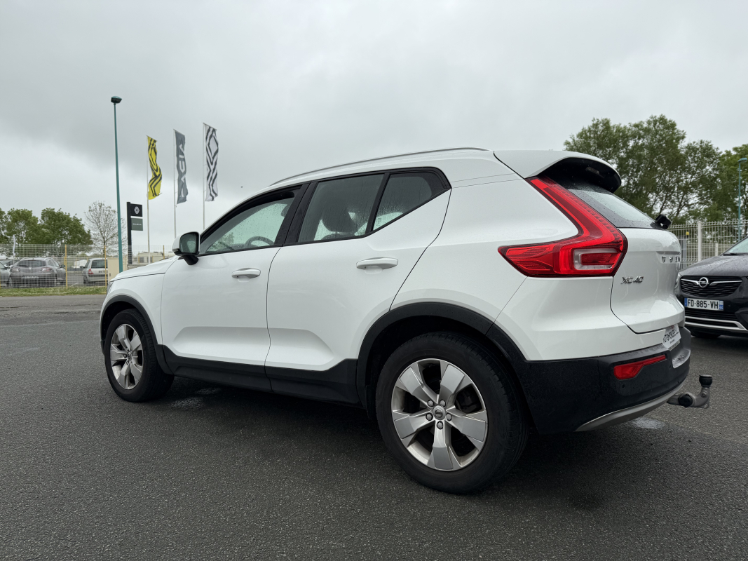 Volvo VOLVO XC40 — 7