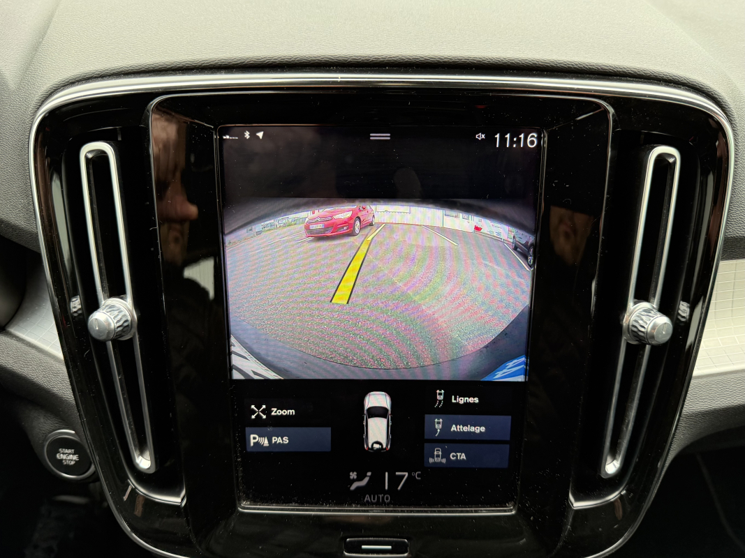 Volvo VOLVO XC40 — 21
