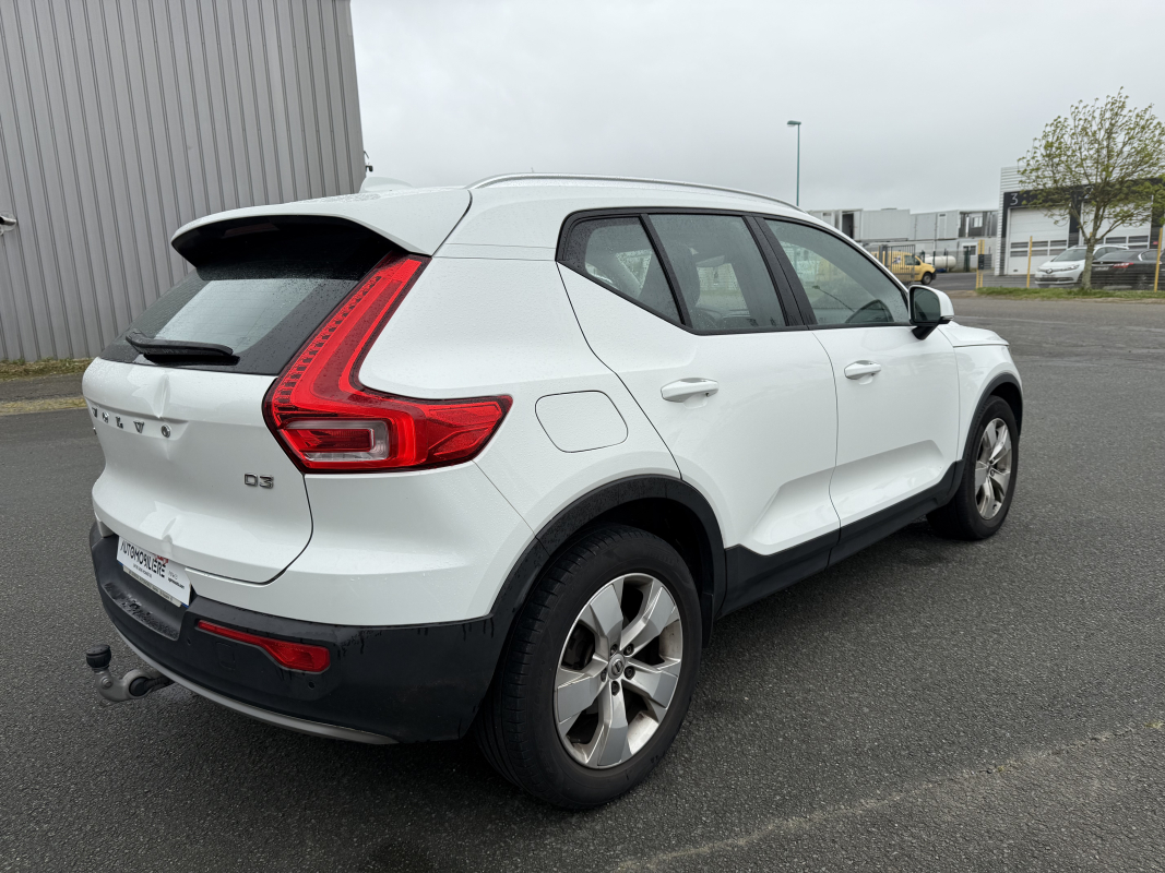 Volvo VOLVO XC40 — 5