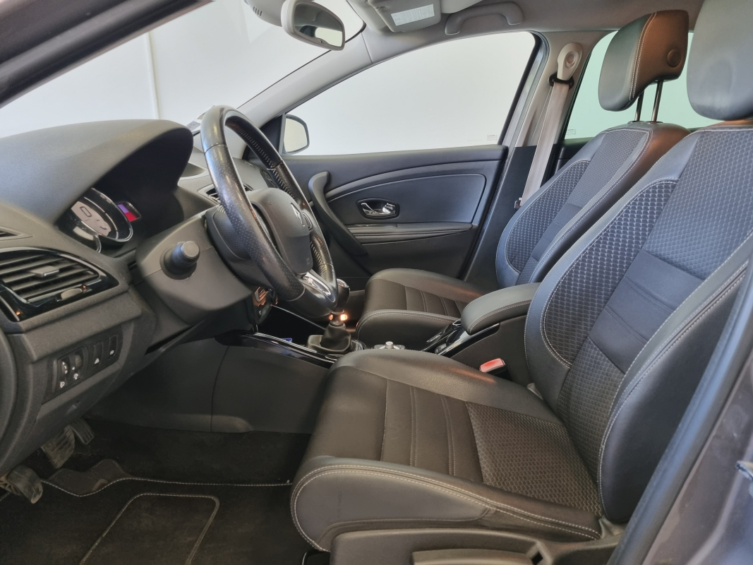 Renault RENAULT MEGANE III — 11