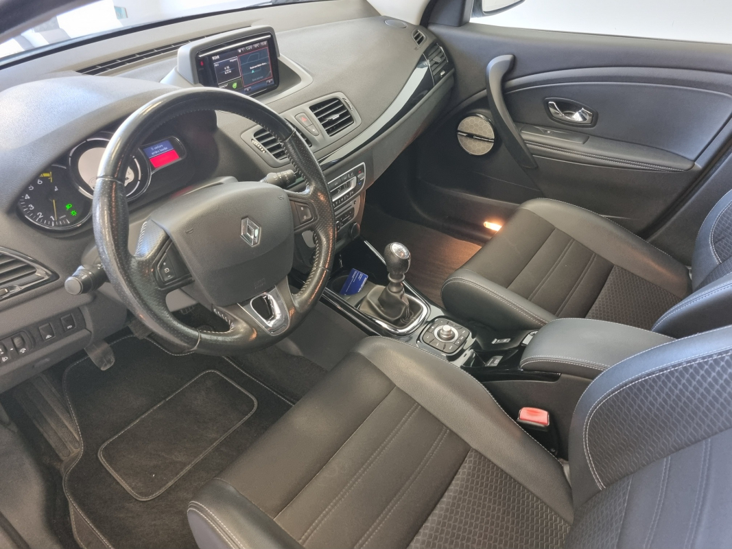 Renault RENAULT MEGANE III — 10