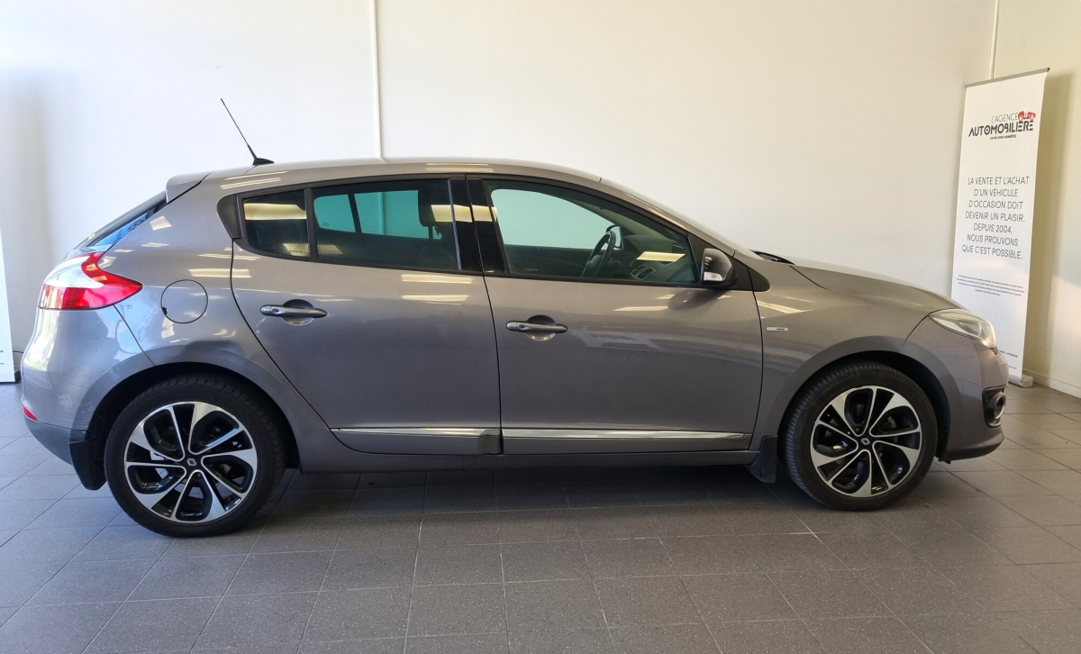 Renault RENAULT MEGANE III — 7