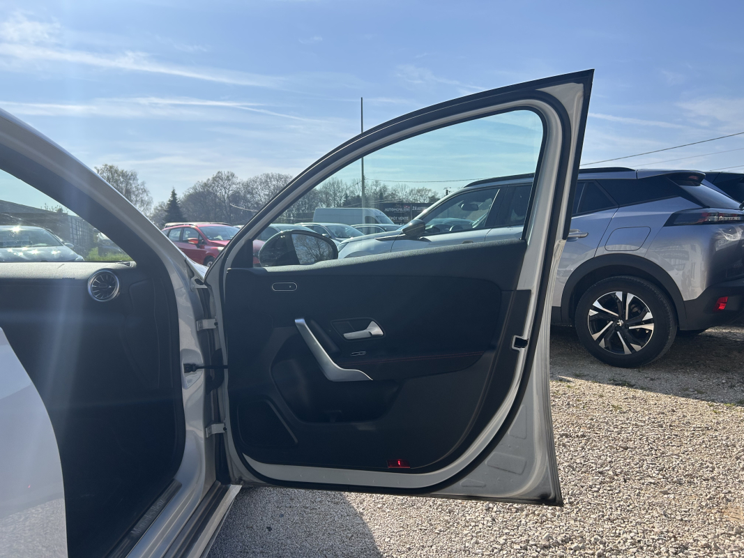 Mercedes Classe A — 33