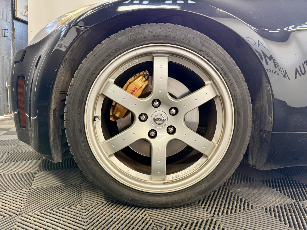 Nissan 350Z — 10