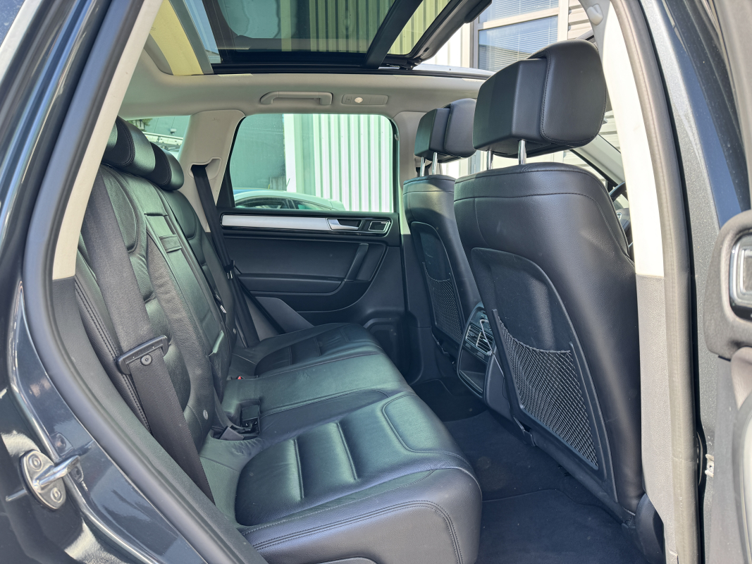 Volkswagen Touareg — 13