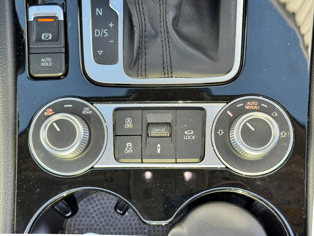Volkswagen Touareg — 24